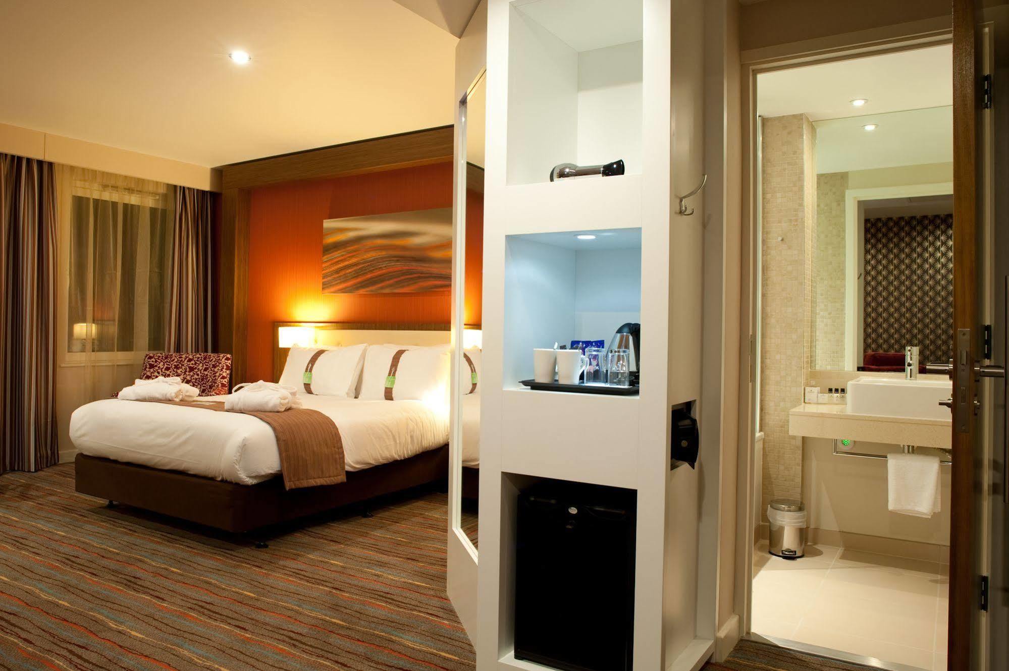 Holiday Inn Derby Riverlights By Ihg Exterior foto