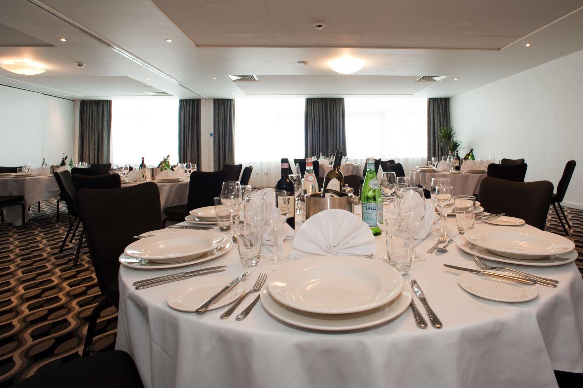 Holiday Inn Derby Riverlights By Ihg Restaurante foto